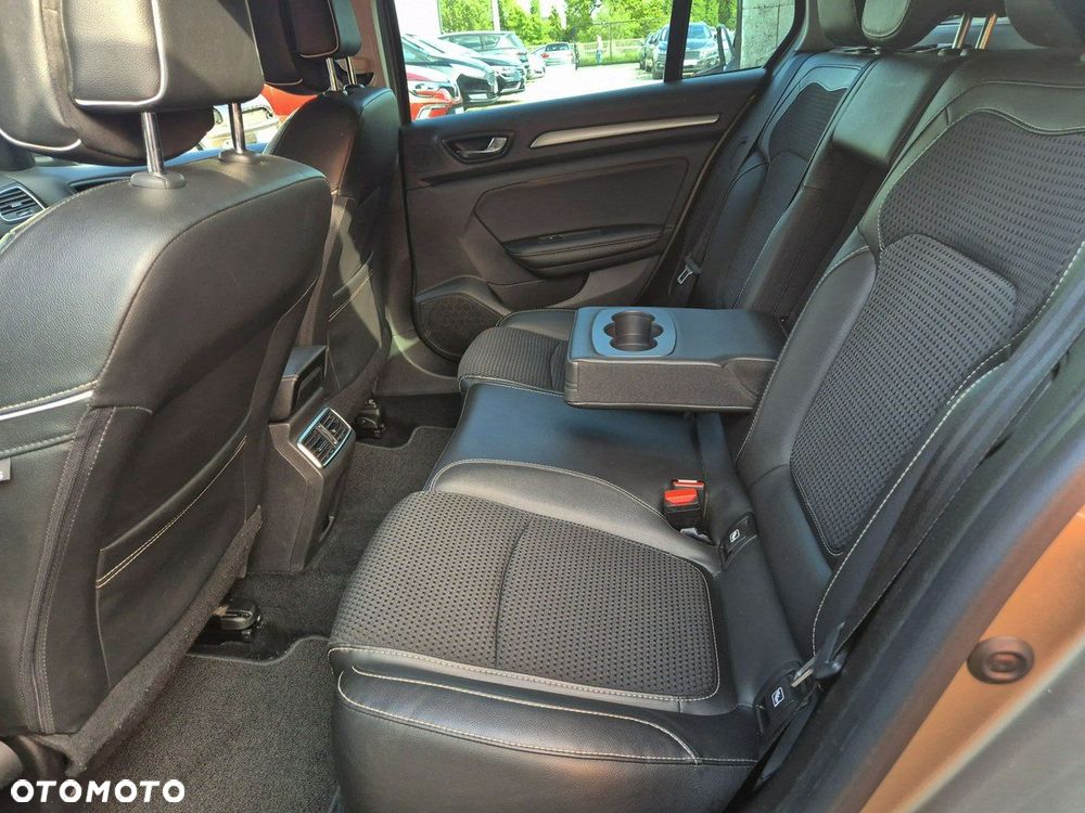 Renault Megane Grandtour ENERGY TCe 130 BOSE EDITION - 22