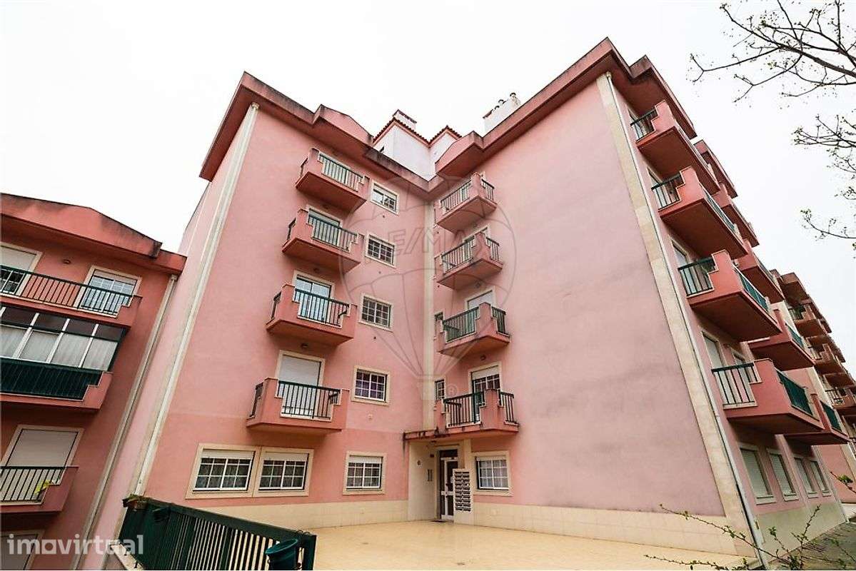 Apartamento T2 para arrendamento - Grande imagem: 2/19