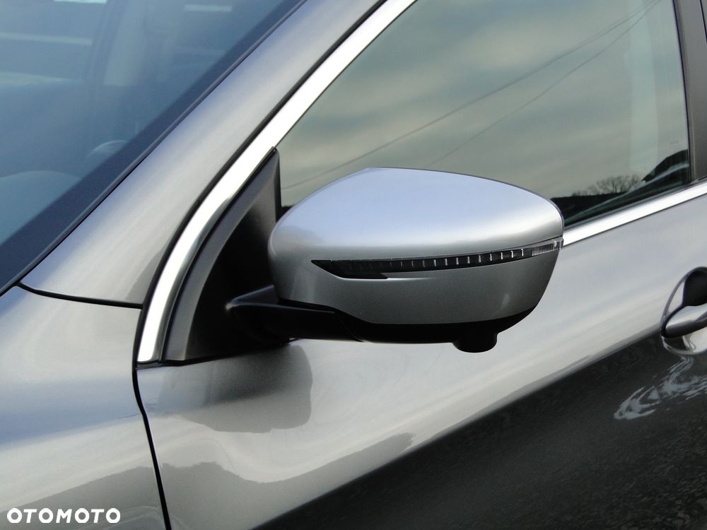 Nissan Qashqai 1.3 DIG-T TEKNA - 11