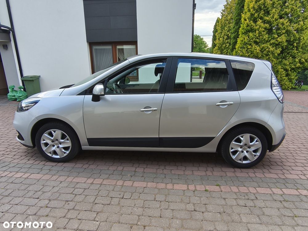 Renault Scenic 1.6 16V 110 TomTom Edition - 19