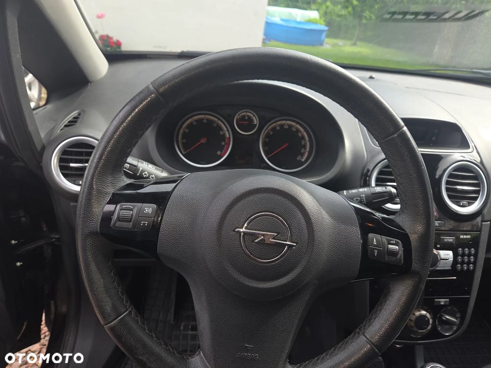 Opel Corsa 1.2 16V Cosmo - 6