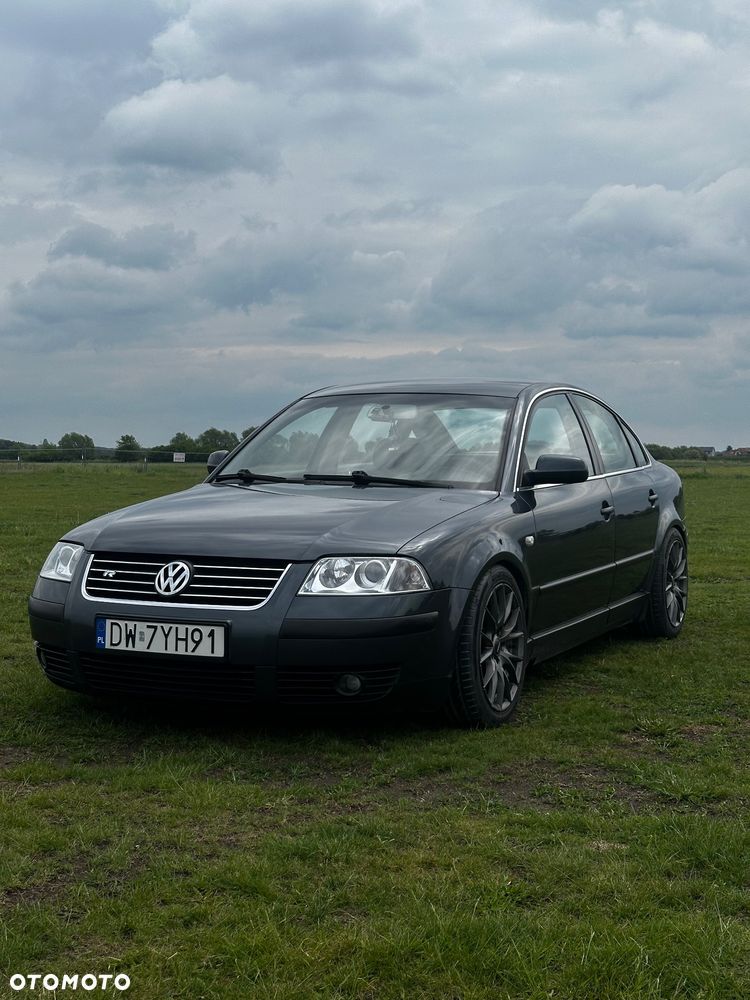 Volkswagen Passat 1.9 TDI Comfortline - 1