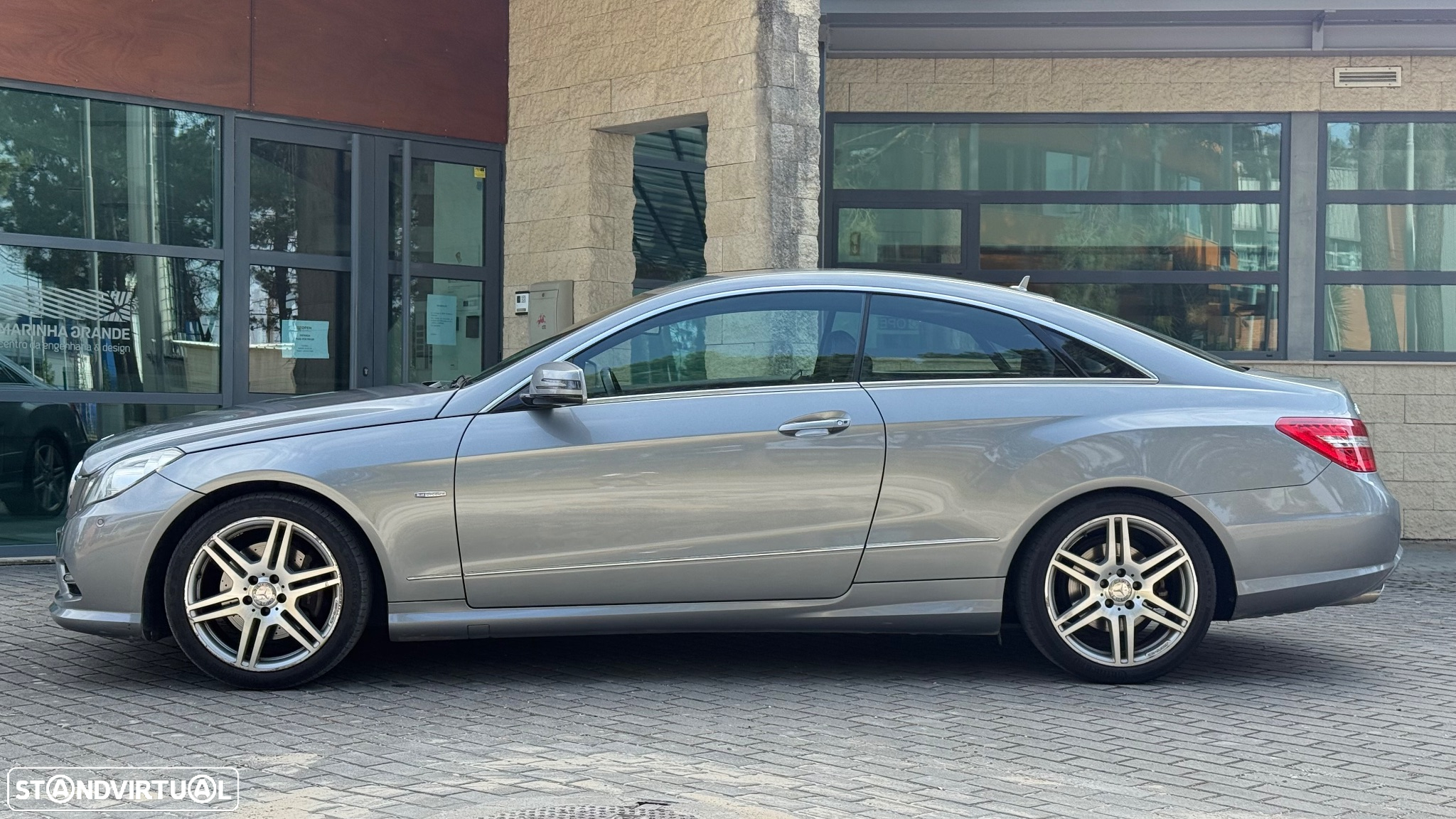 Mercedes-Benz E 250 CDi Avantgarde BlueEfficiency Auto. - 21