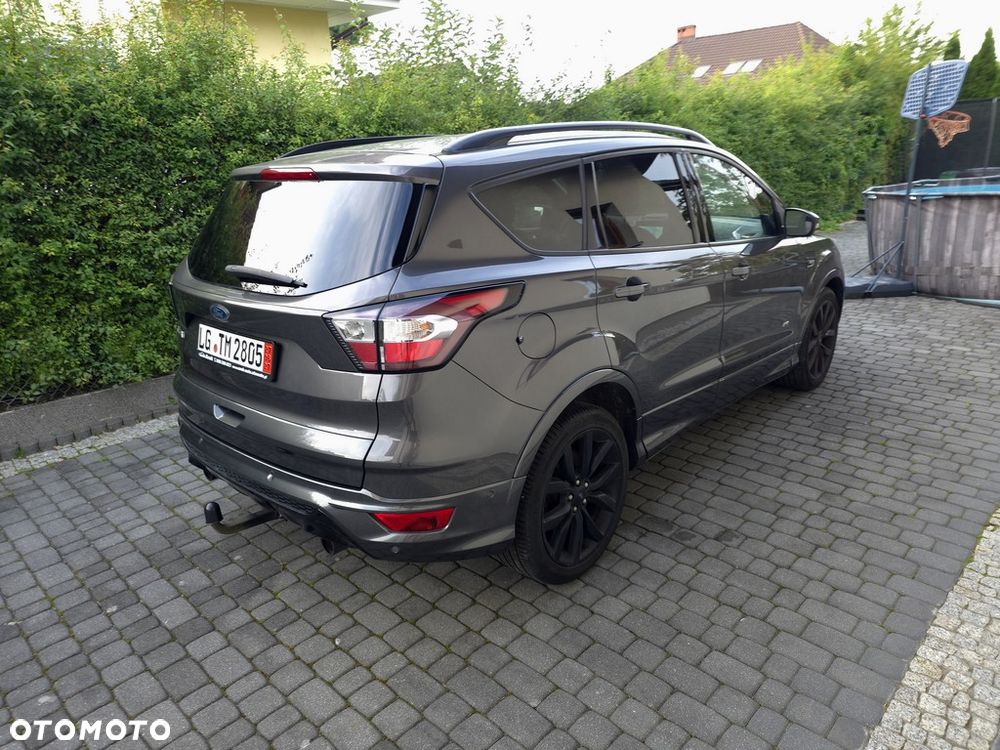 Ford Kuga 2.0 TDCi AWD Titanium - 4