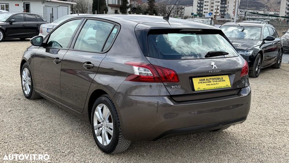 Peugeot 308 e-HDi 115 Stop & Start Niveau 2 Business-Line - 17