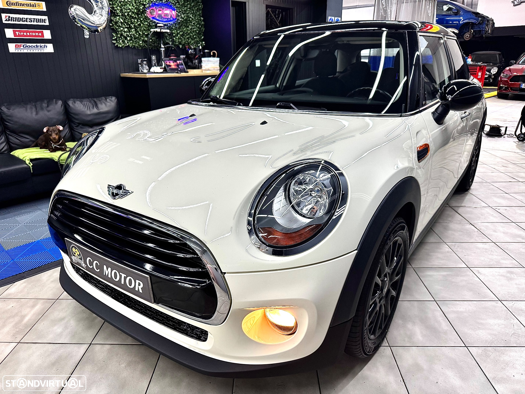MINI 5 Portas One - 2