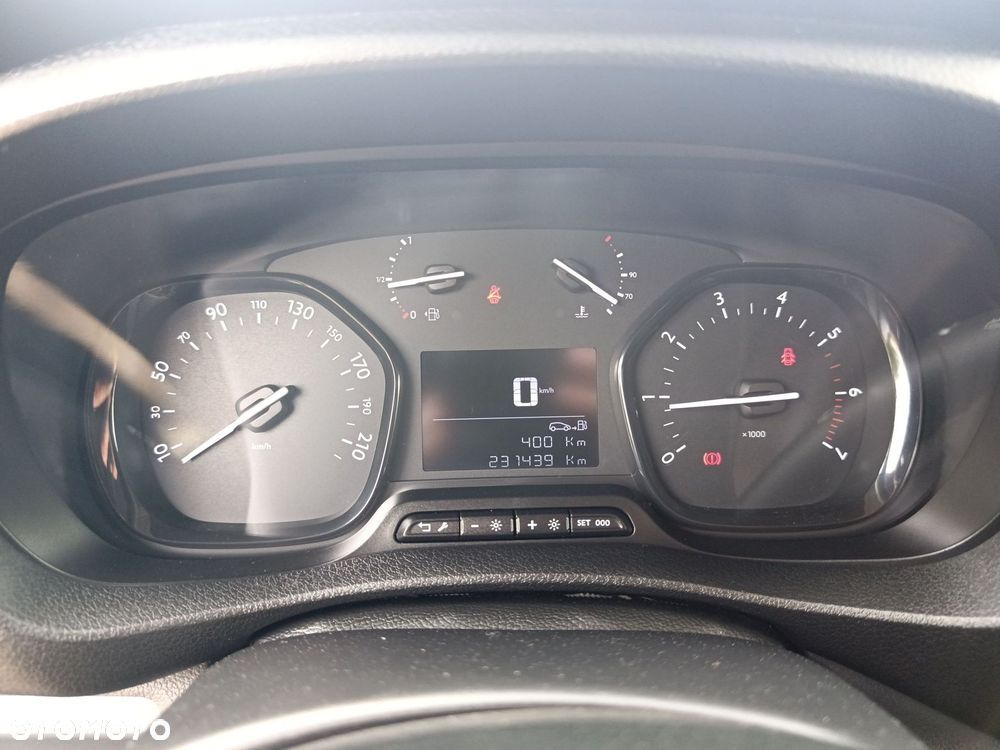 Toyota PROACE - 16