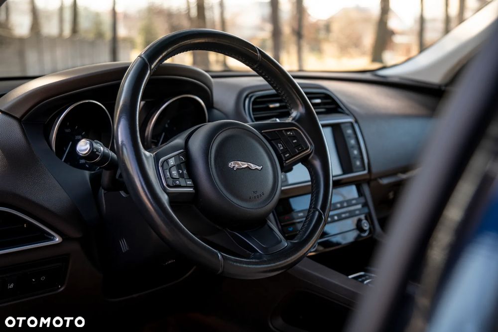 Jaguar F-Pace 30d AWD 300 Sport - 7