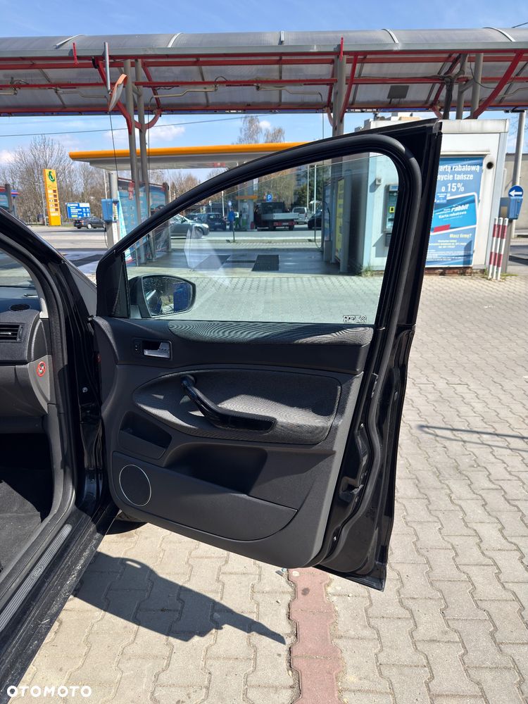 Ford Kuga 2.0 TDCi Titanium - 18