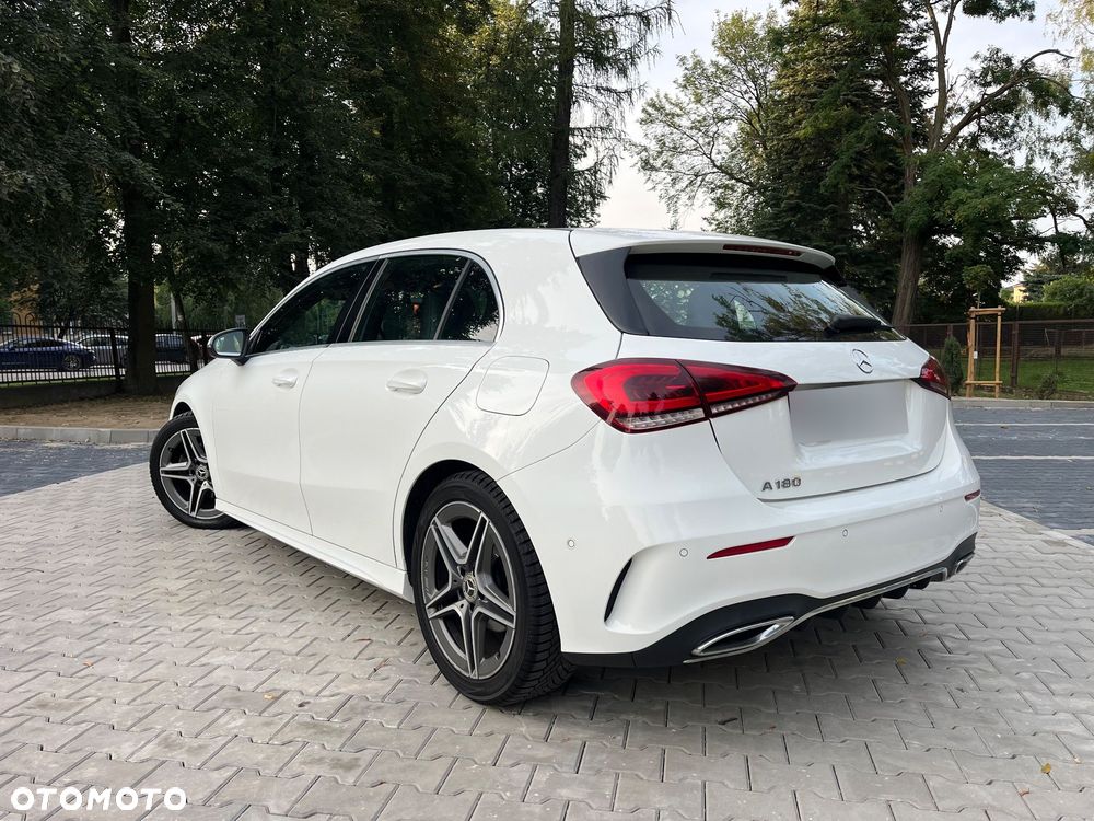Mercedes-Benz Klasa A 180 AMG Line 7G-DCT - 7
