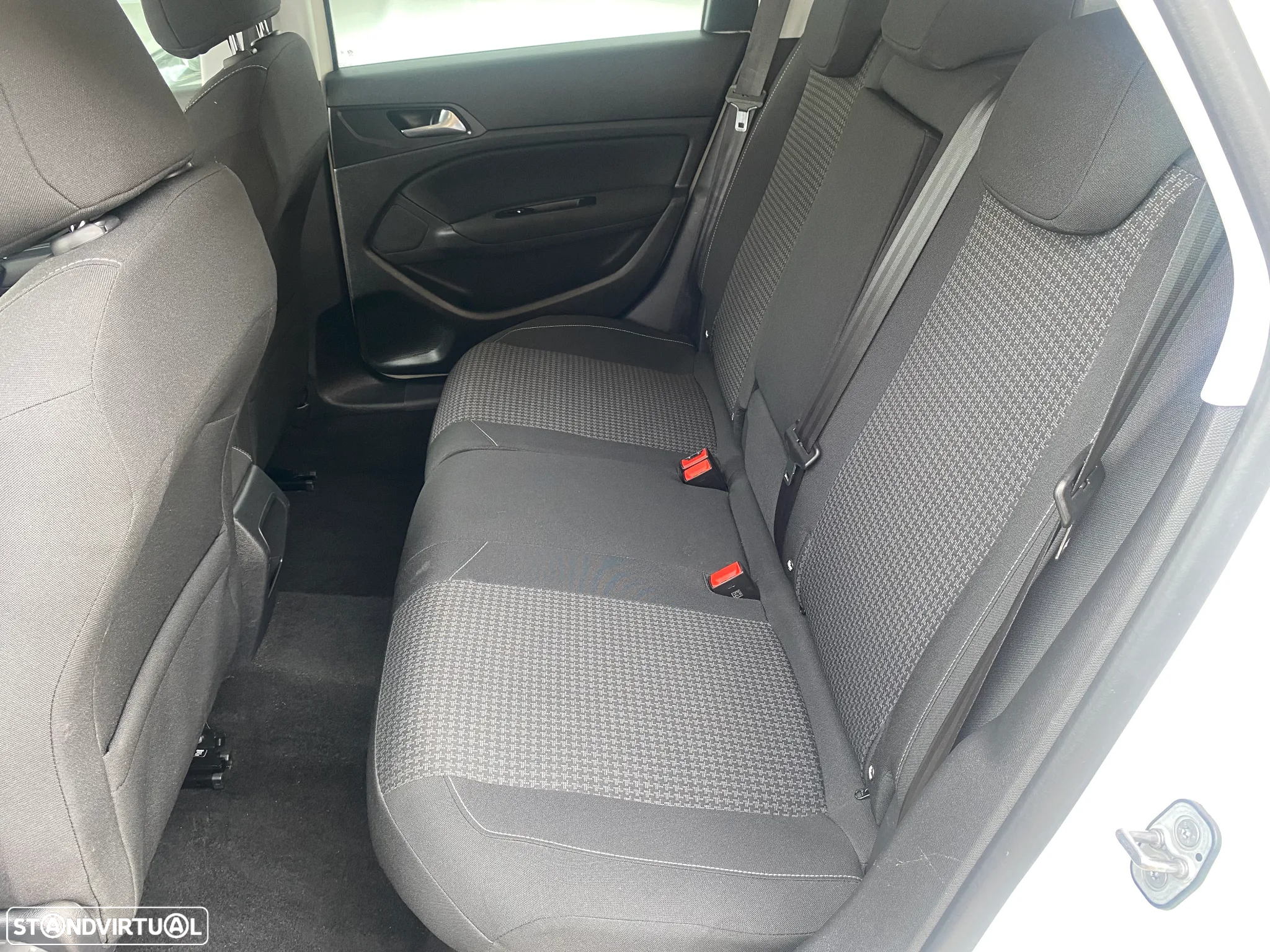 Peugeot 308 SW BlueHDi 120 EAT6 Stop & Start Active Business-Pack - 44