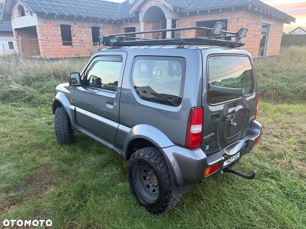 Suzuki Jimny - 11