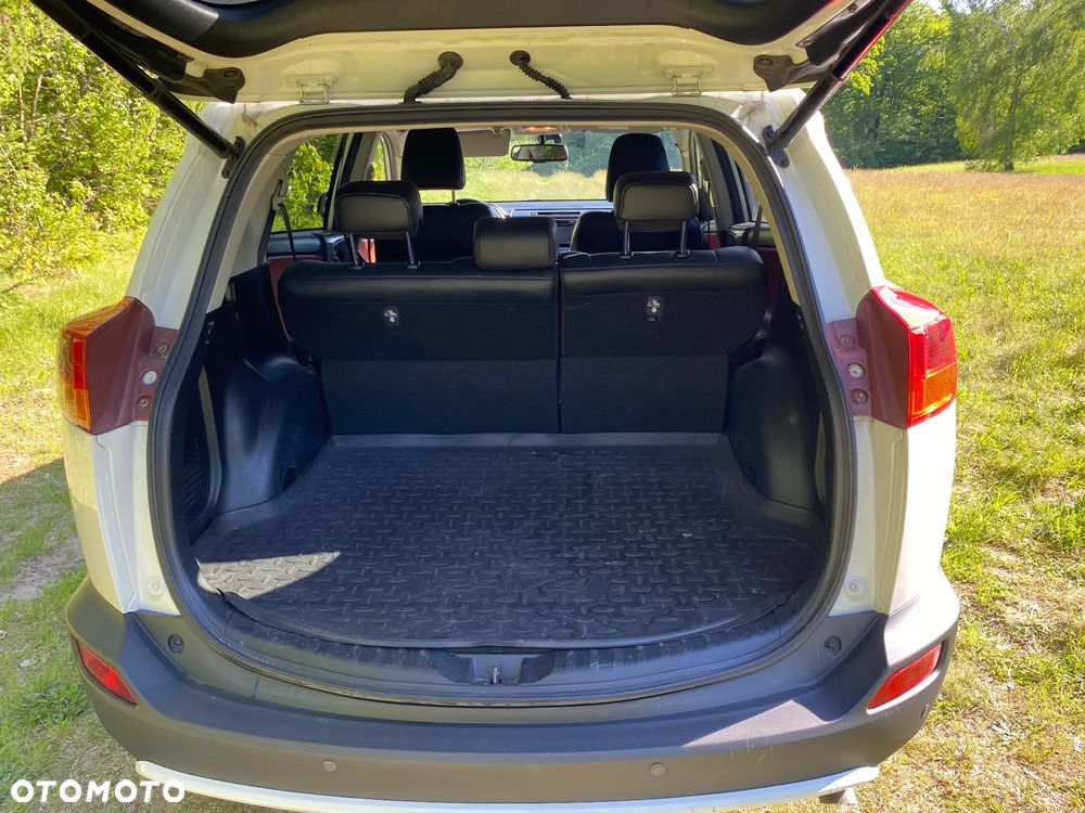 Toyota RAV4 2.0 D-4D Active - 9