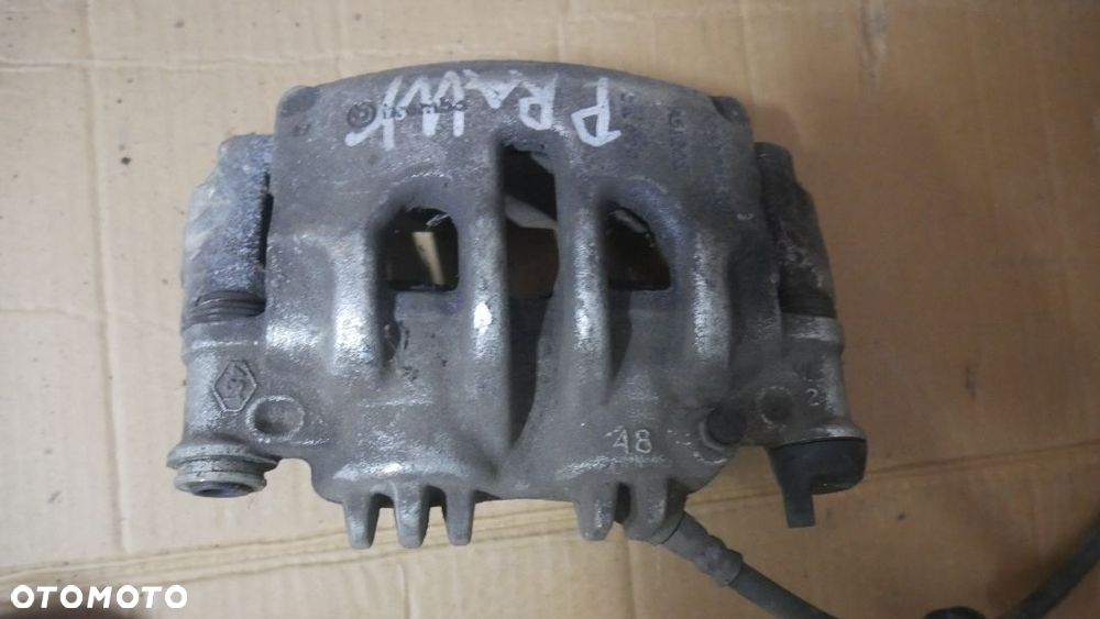 ZACISK HAMULCOWY PRAWY PRZÓD MASTER 3 III MOVANO 3  III 2.3 DCI - 2