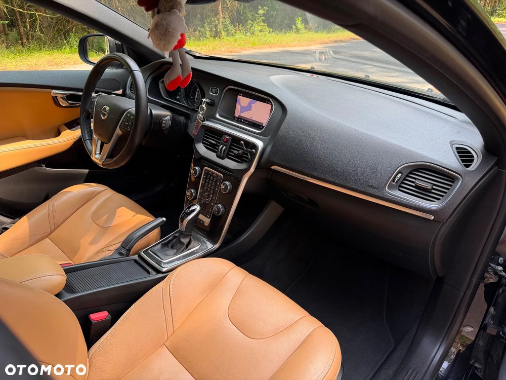 Volvo V40 D3 Drive-E Inscription - 16