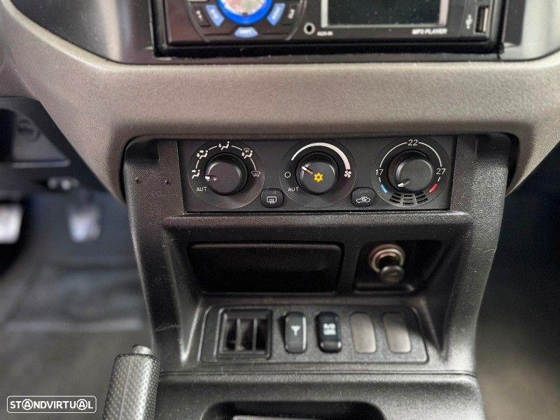 Mitsubishi Pajero 3.2 DI-D GLS - 25