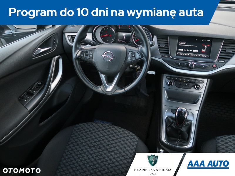 Opel Astra - 8