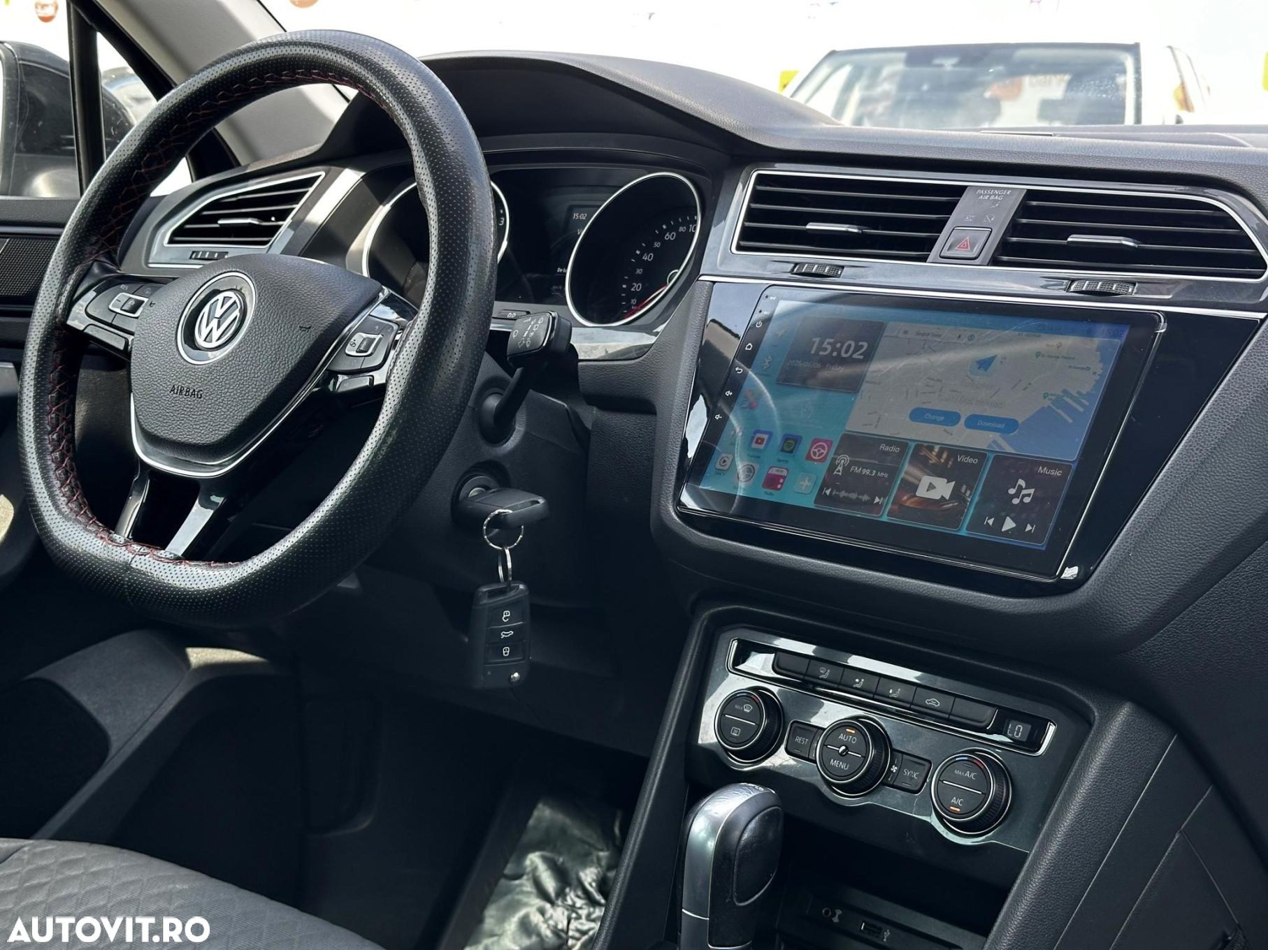 Volkswagen Tiguan - 7