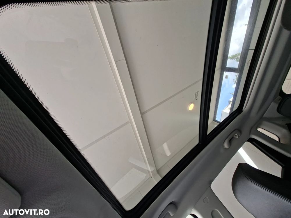 Jeep Compass - 28