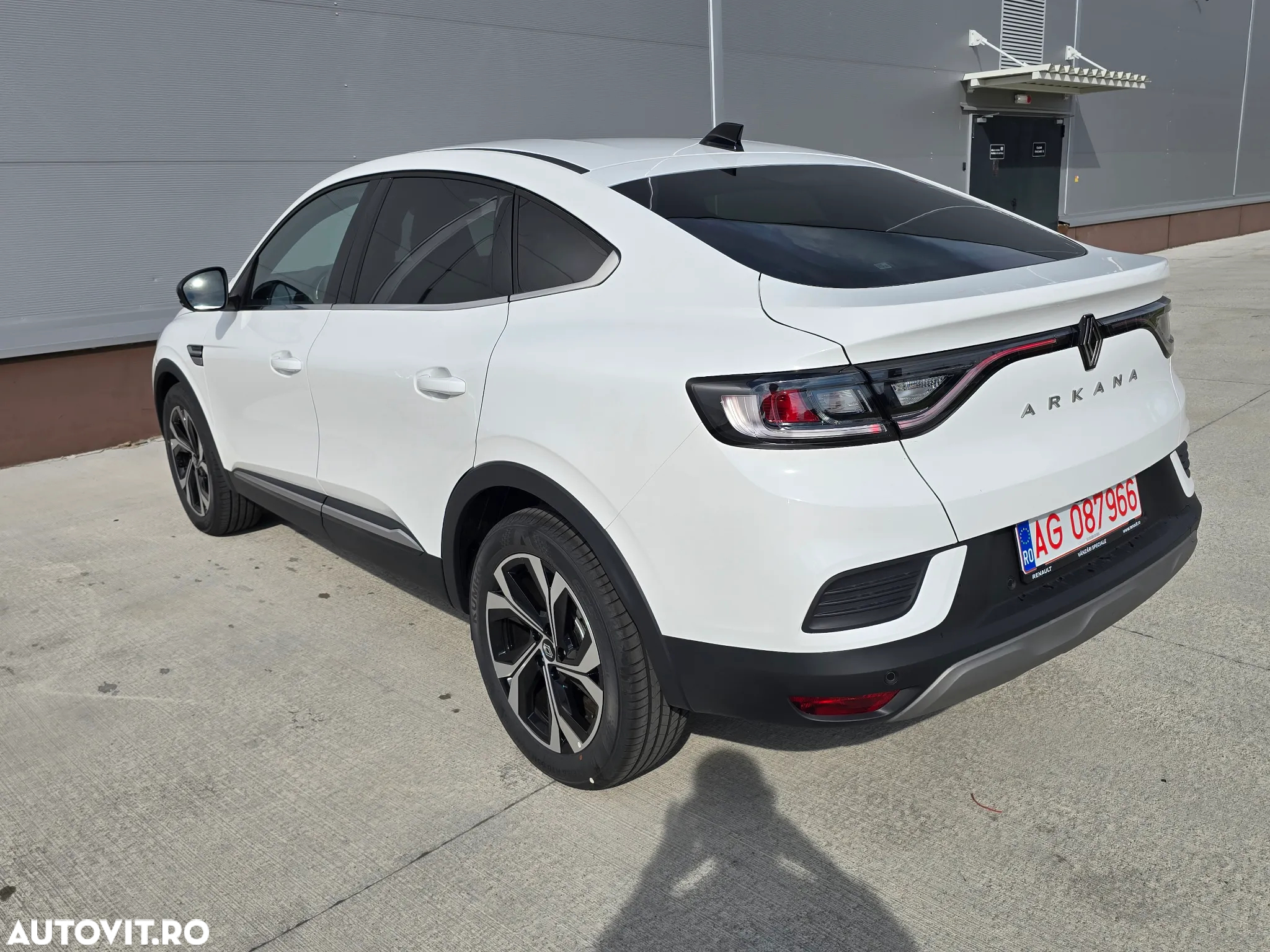 Renault Arkana MHEV 140 EDC Techno - 13