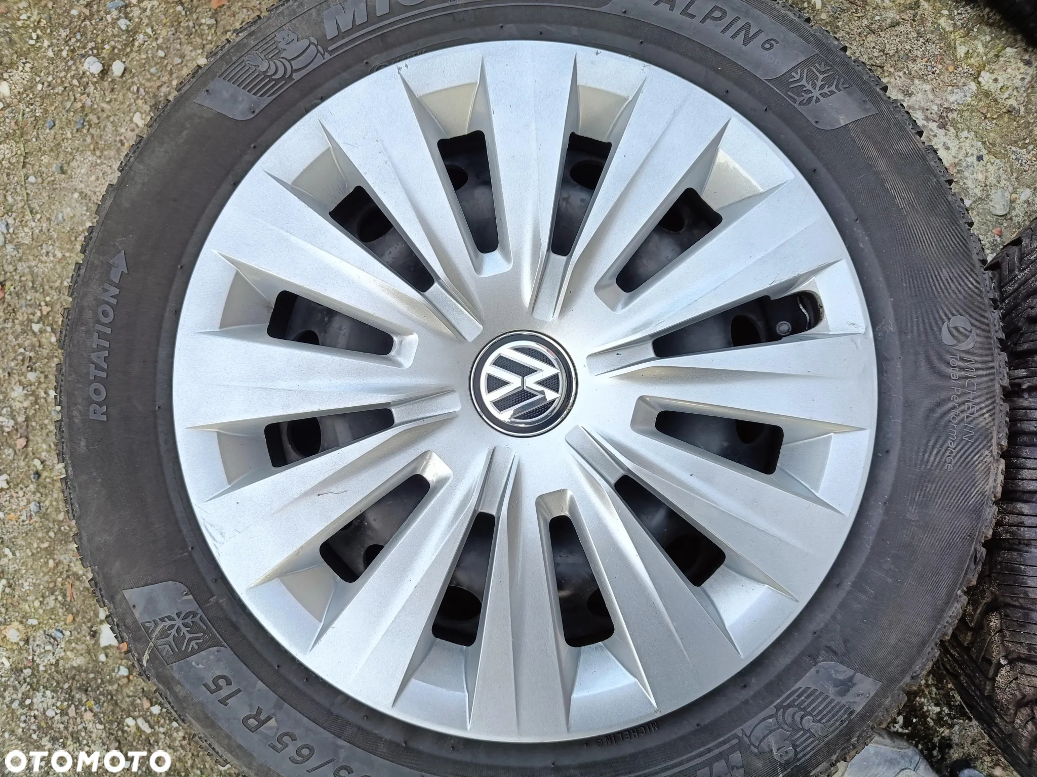 VOLKSWAGEN VW GOLF VII 7 KOŁA ZIMOWE MICHELIN 195/65 R15 15 5X112 - 6