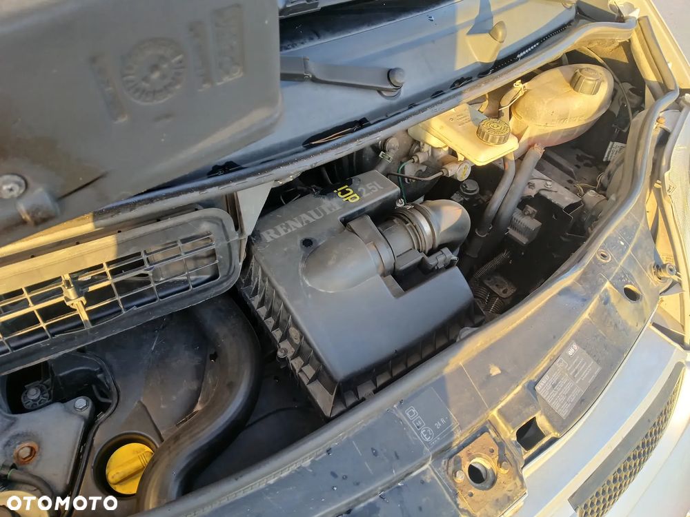 Renault Trafic - 17