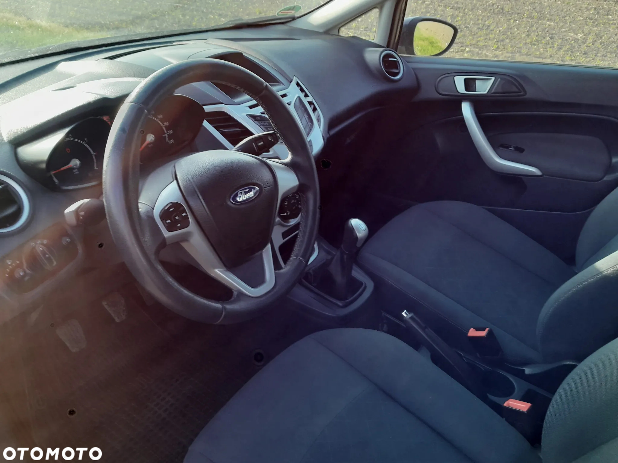 Ford Fiesta 1.25 Celebration - 24