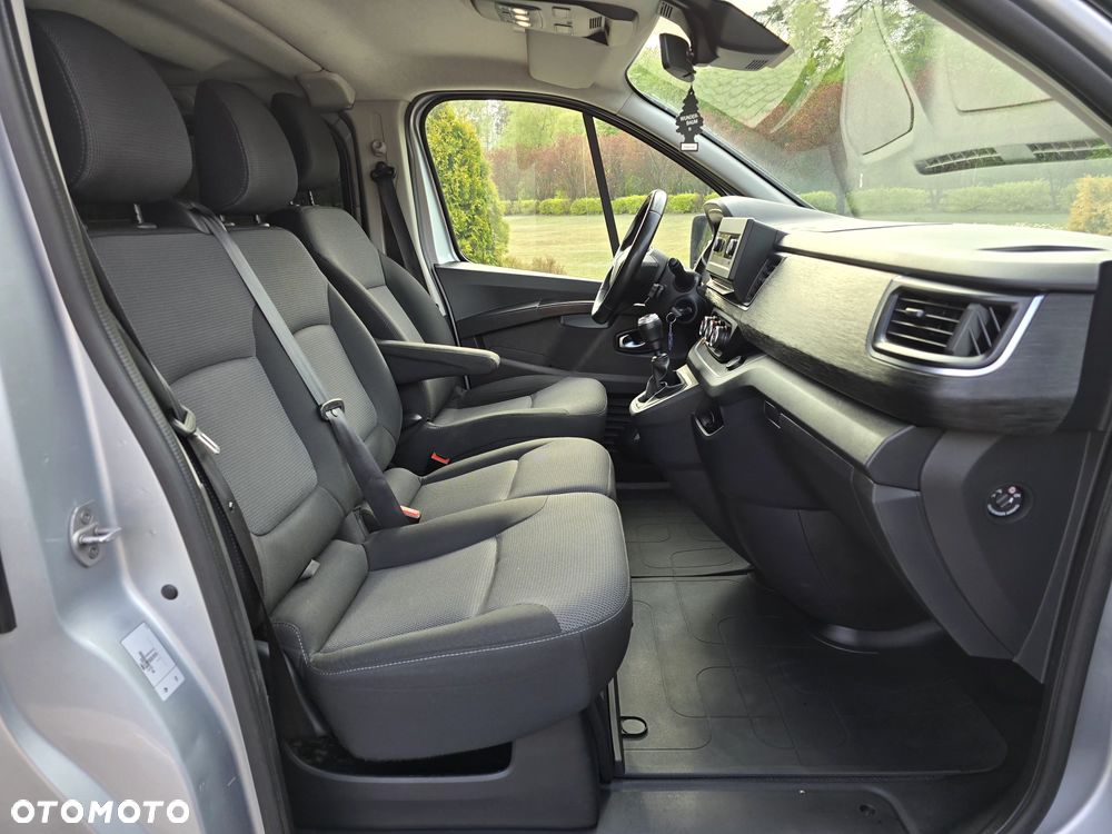 Renault Trafic - 26
