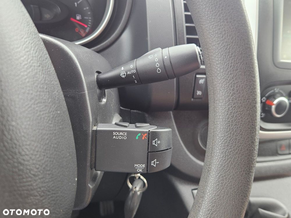 Renault Trafic L2H2 *59900zł NETTO* 2.0dCi/145KM - 24
