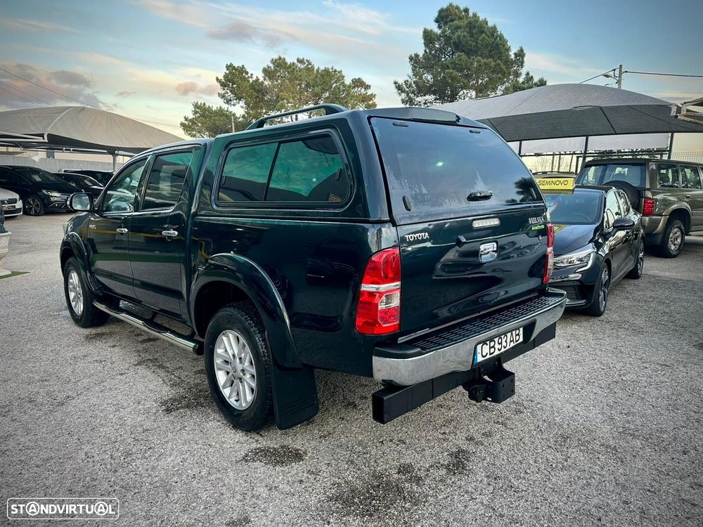 Toyota Hilux - 5