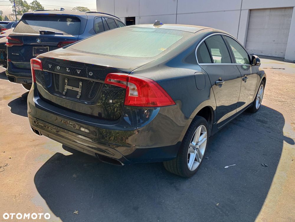 Volvo S60 - 11