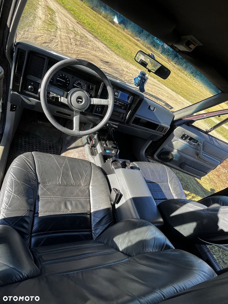 Jeep Cherokee - 6