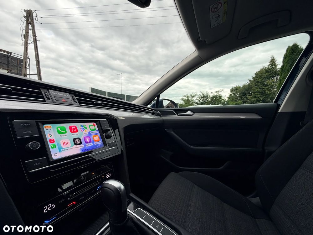 Volkswagen Passat - 27