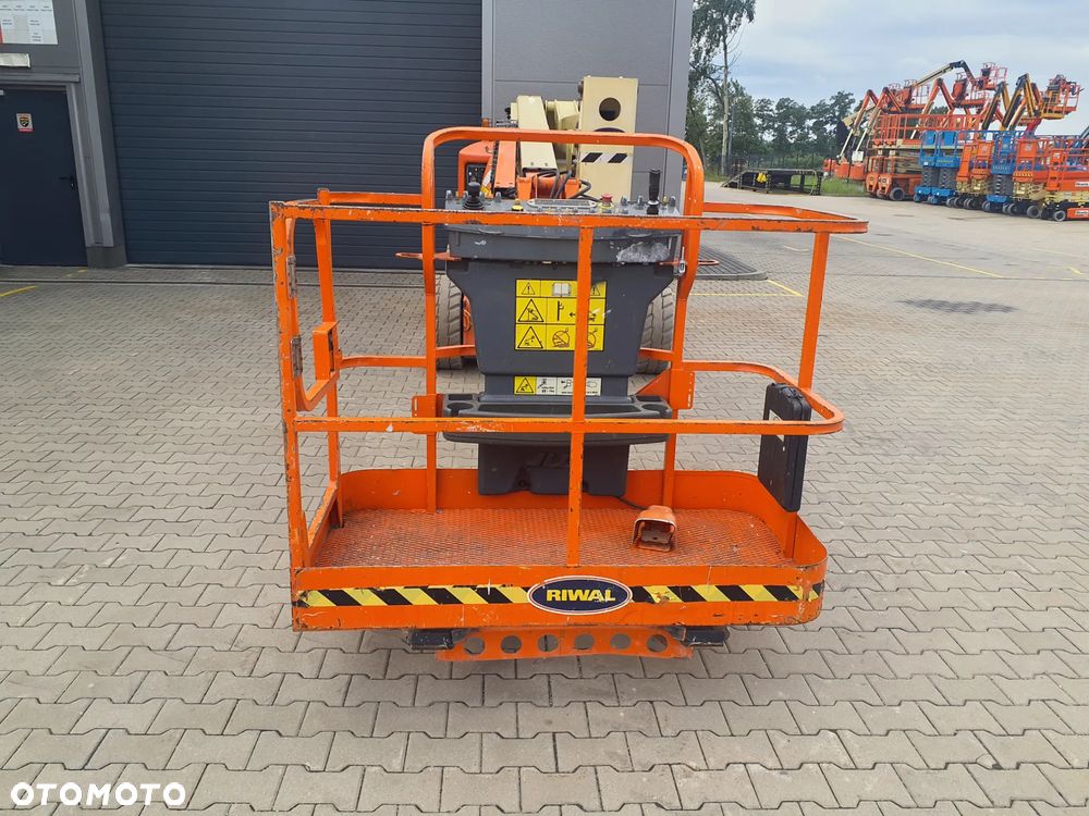 JLG E450AJ - 8