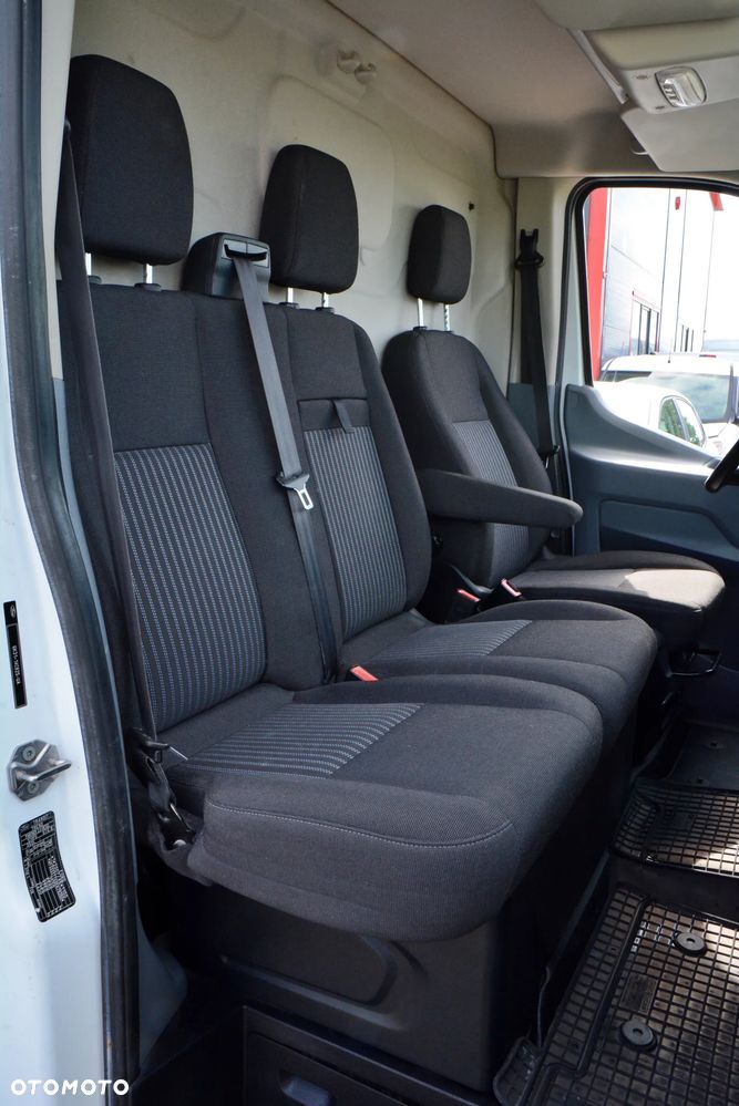 Ford Transit - 17