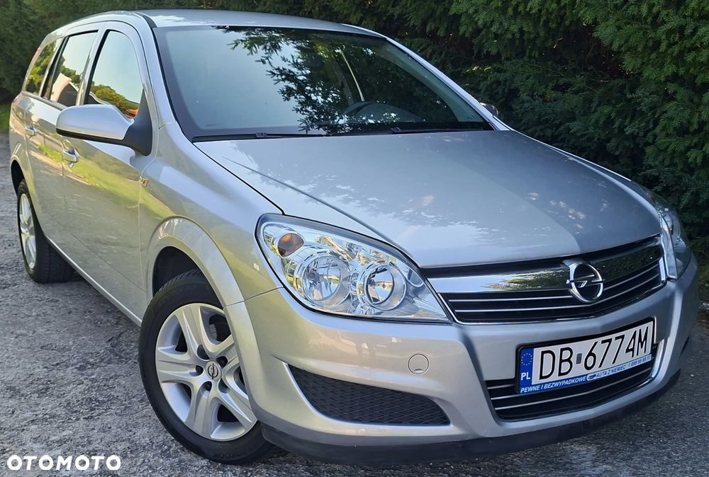 Opel Astra 1.6 Design Edition