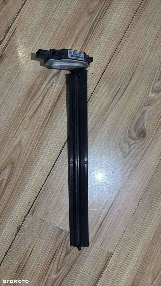 silniczek żaluzji intercoolera ford focusa mk3 - 1