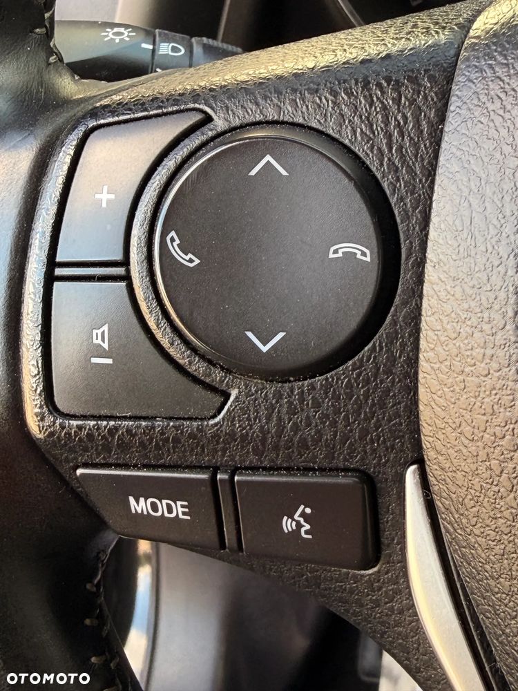 Toyota Auris 1.8 HSD Prestige NAVI - 7