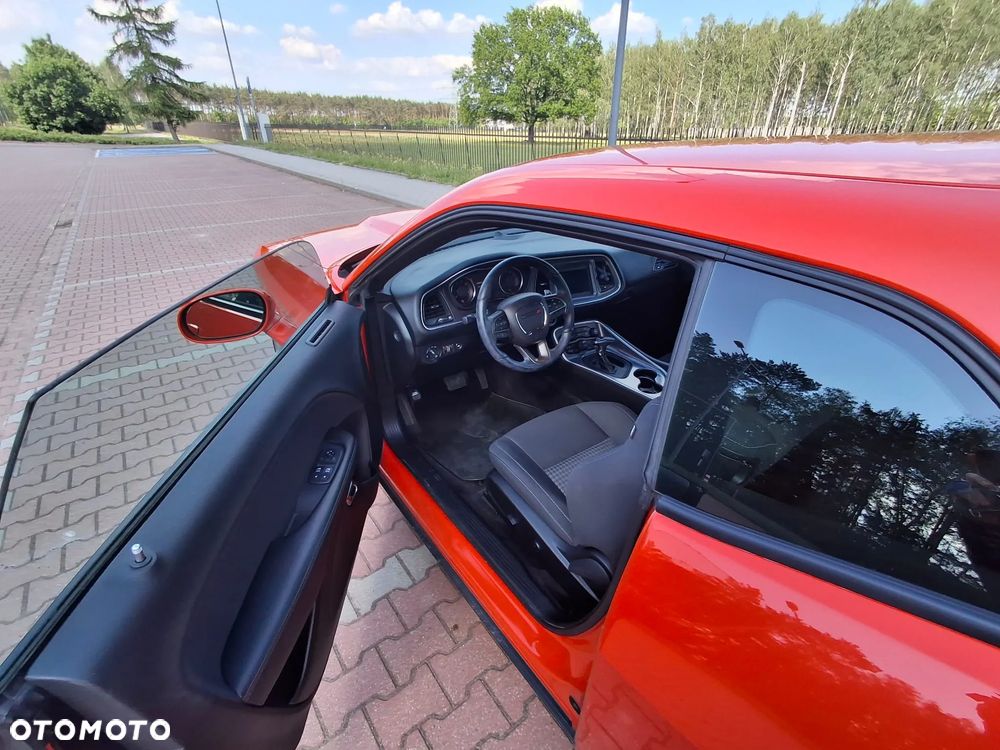 Dodge Challenger 5.7 R/T - 21