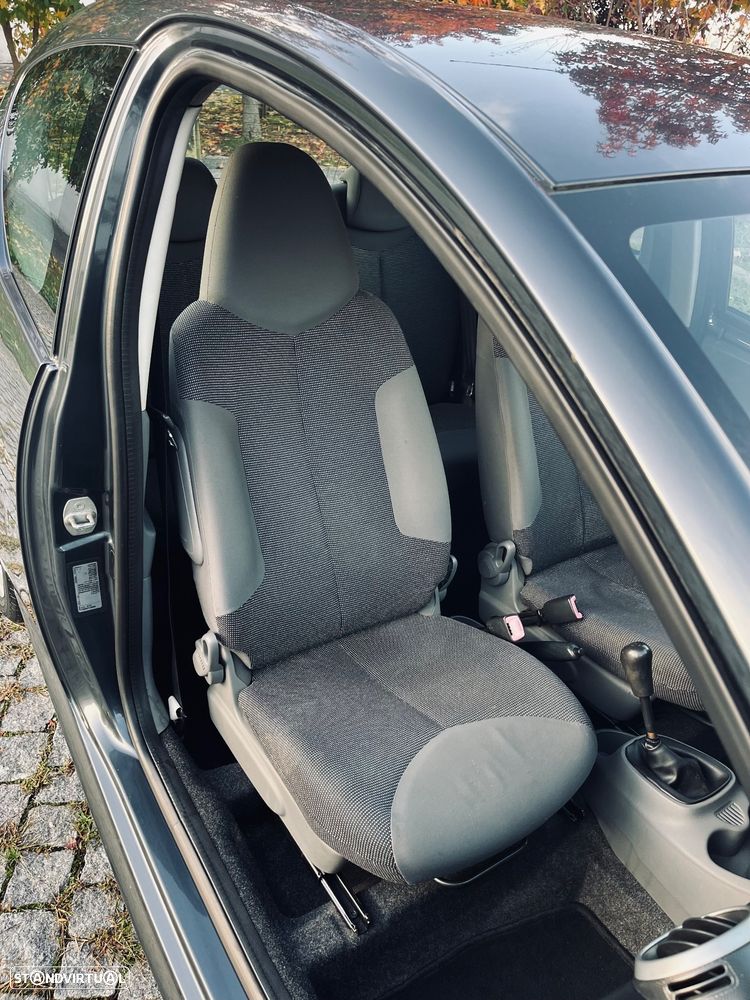 Peugeot 107 1.0 Urban Style - 19