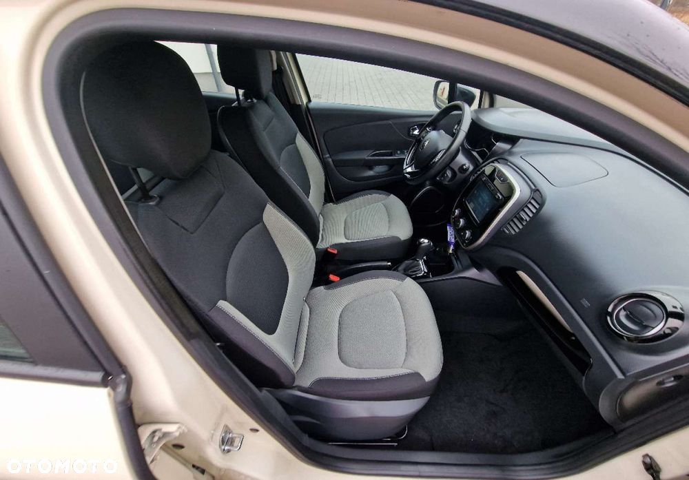 Renault Captur - 21