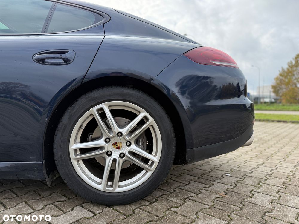 Porsche Panamera 4 PDK - 4