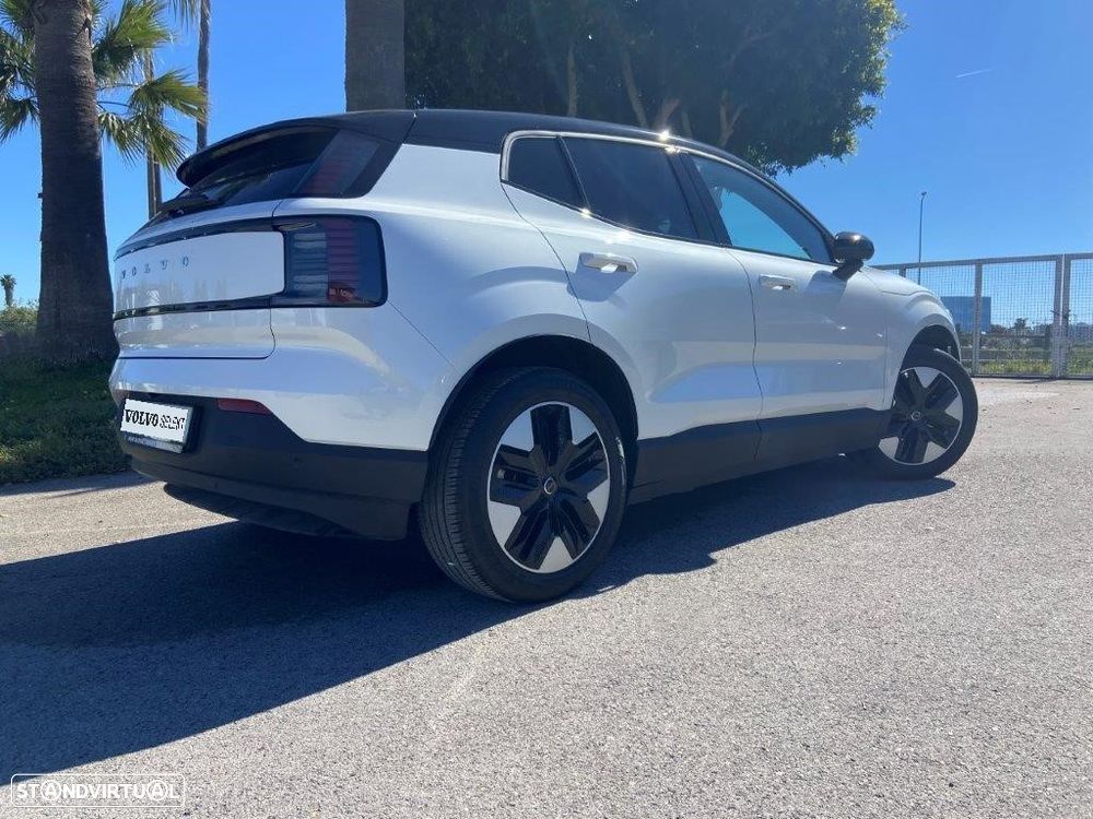 Volvo EX30 51 kWh Single Motor Plus - 24