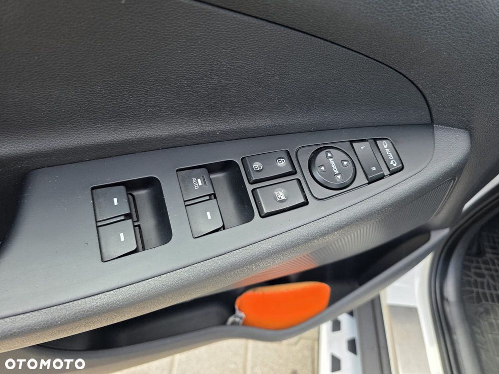 Hyundai Tucson 1.6 GDI BlueDrive Comfort 2WD - 12