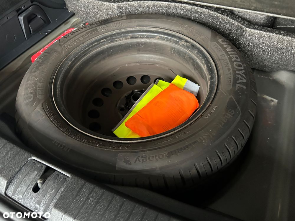 Volkswagen Touran 1.6 TDI BMT Trendline - 25