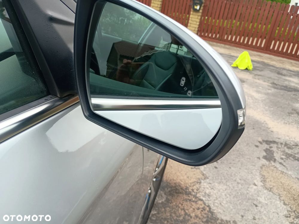 Hyundai IONIQ 1.6 GDI Premium - 13