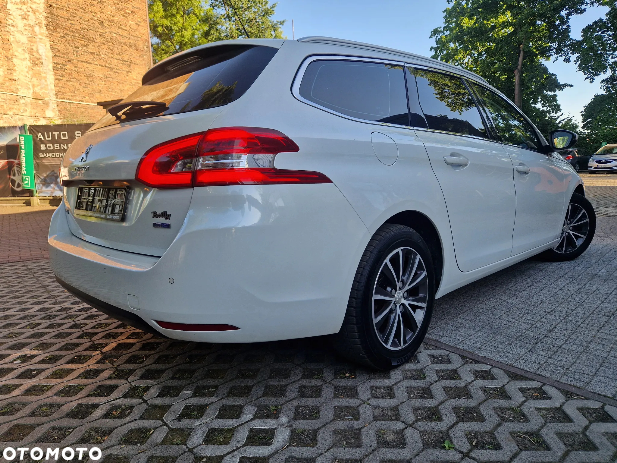 Peugeot 308 SW BlueHDi 120 Stop & Start Allure - 3