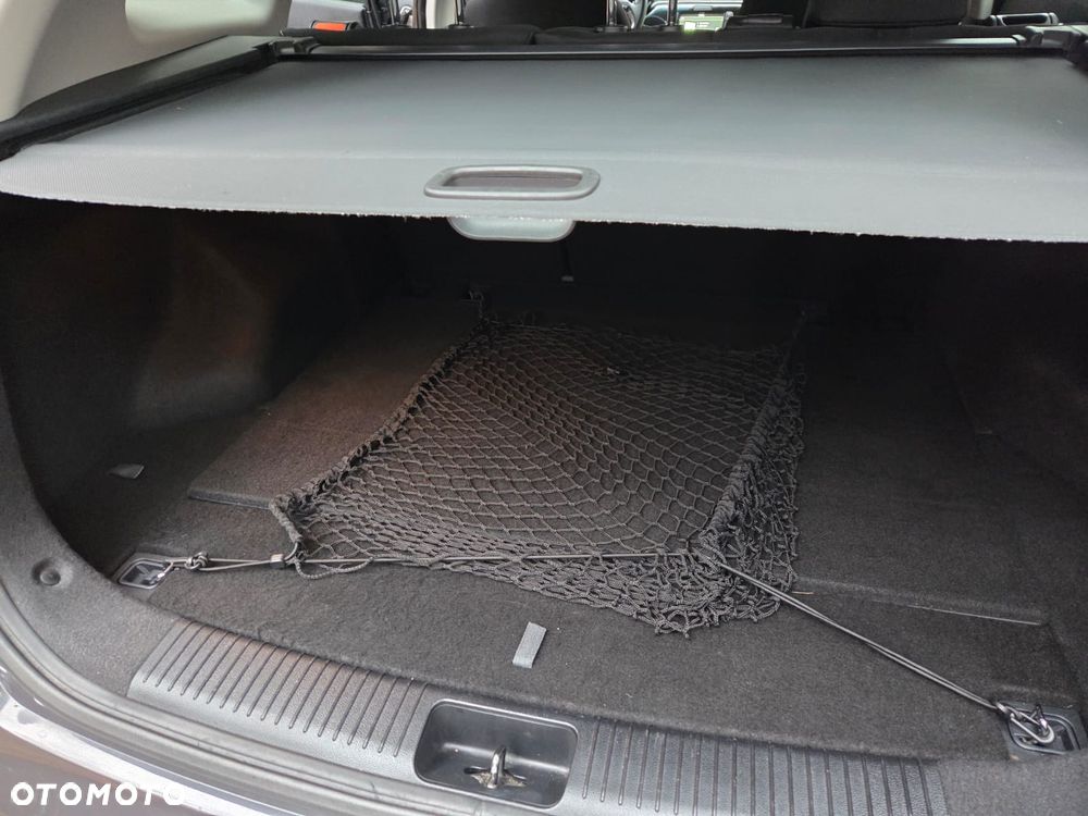 Kia Ceed 1.6 GDI Platinum Edition - 30