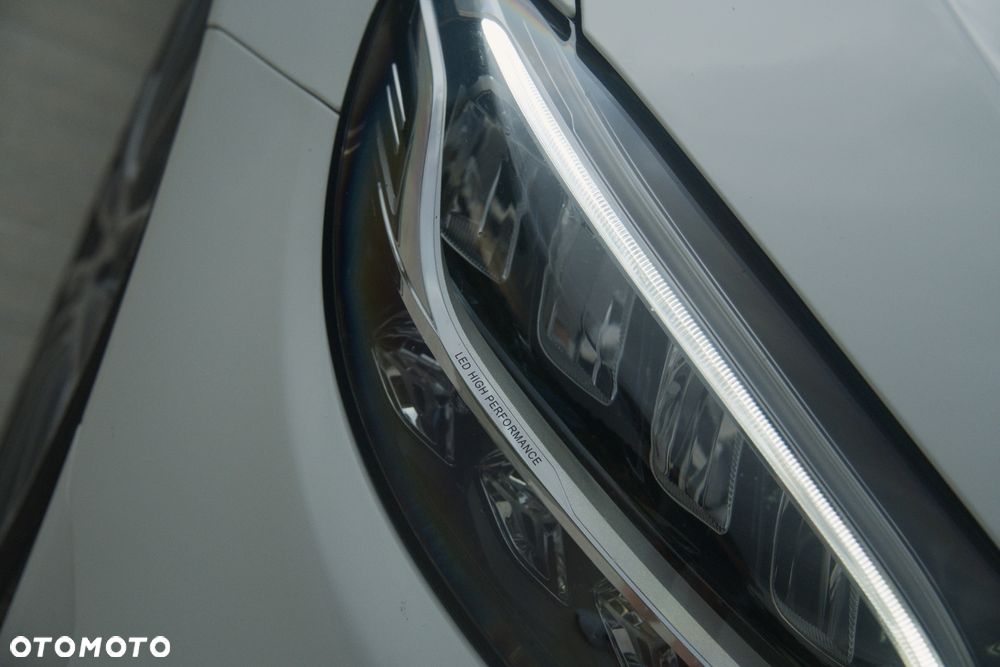 Mercedes-Benz Klasa C 300 9G-TRONIC AMG Line - 13
