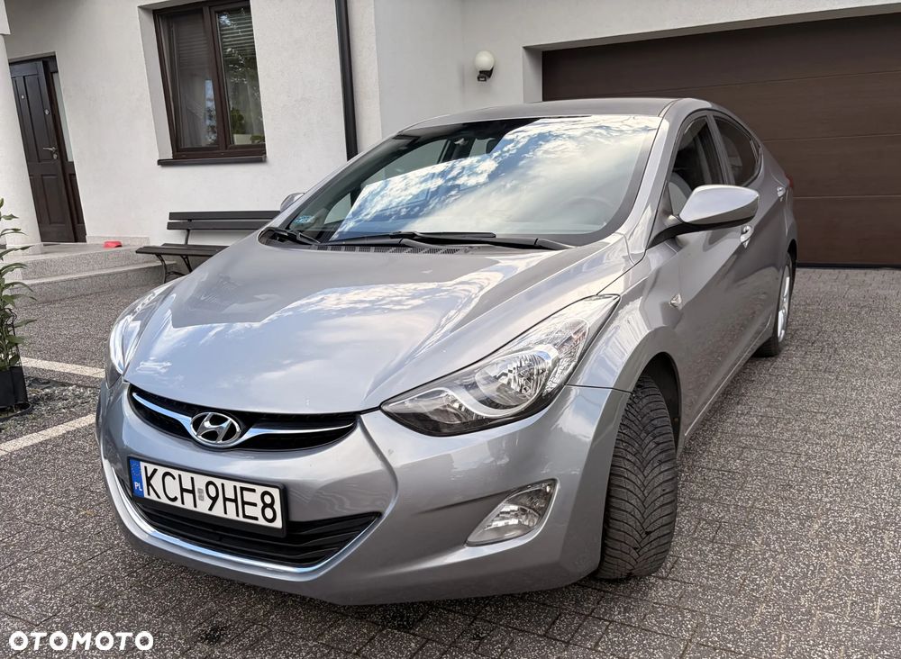 Hyundai Elantra 1.6 Style - 1